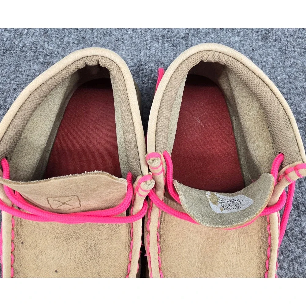 Twisted X Driving Moc Girls 3.5M Tan Pink Breast Cancer Awareness Western School